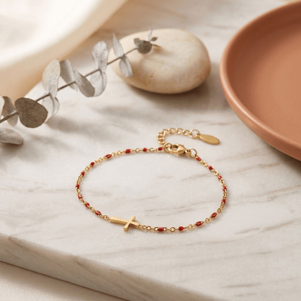 Bracelet Chrétien en Acier Inoxydable - Chaîne Fine Dorée, Breloque Croisée